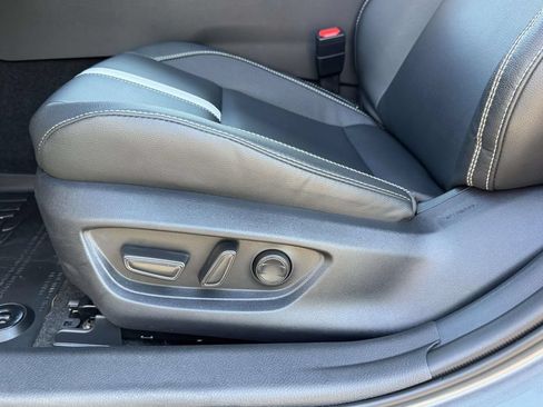 Used 2025 Toyota Camry SE FWD image 19