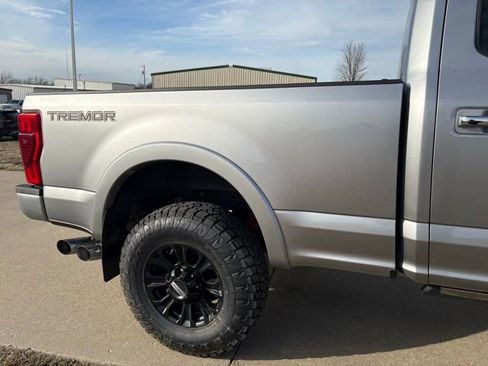 Used 2021 Ford F350 Platinum w/ Tremor Off-Road Package image 5