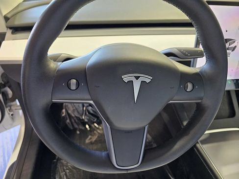 Used 2021 Tesla Model 3 Standard Range Plus RWD image 15