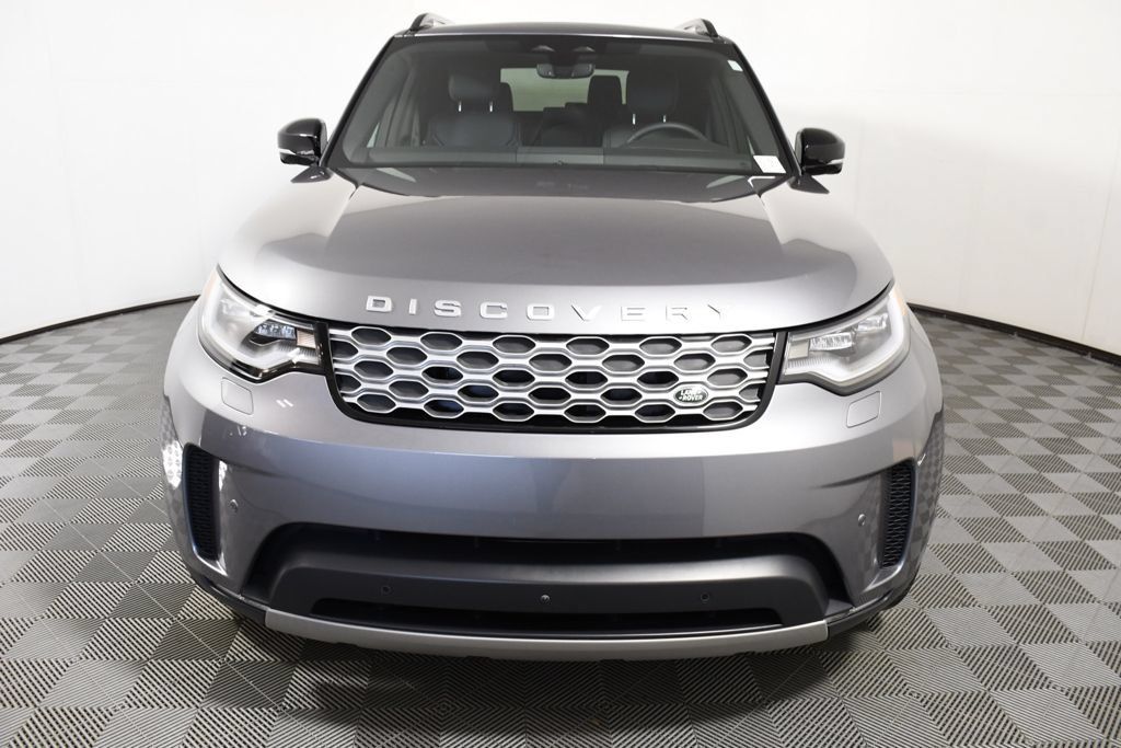 Certified 2025 Land Rover Discovery S AWD/4WD image 10