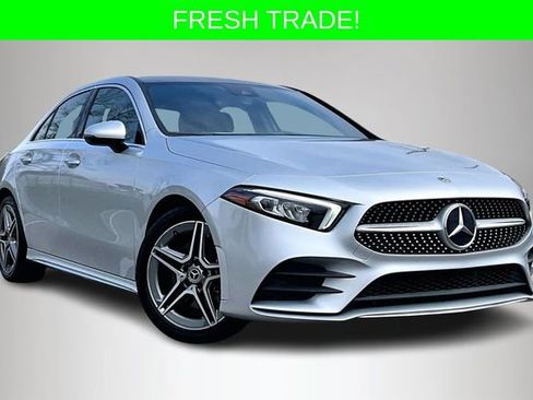 Certified 2022 Mercedes-Benz A 220 image 1