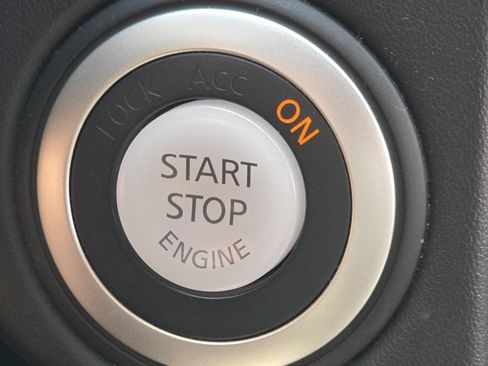 Used 2010 Nissan 370Z Touring RWD image 29