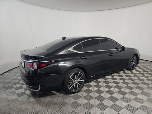 Used 2023 Lexus ES 300h w/ Premium Package FWD image 6