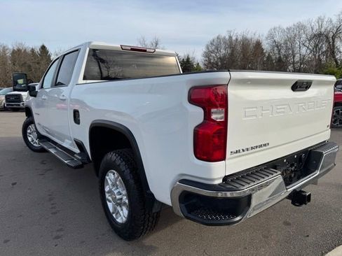 Used 2023 Chevrolet Silverado 2500 LT w/ Convenience Package image 5