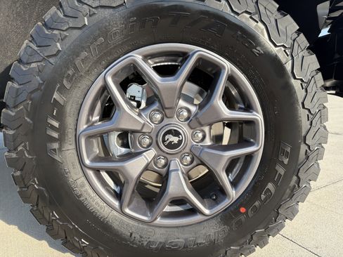 New 2025 Ford Bronco Badlands image 21