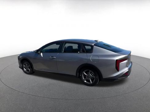 Used 2025 Kia K4 FWD image 10