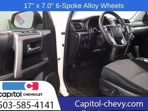 Used 2019 Toyota 4Runner SR5 AWD/4WD image 9