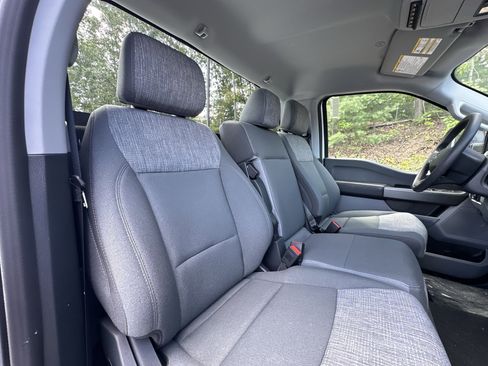 New 2025 Ford F350 XLT w/ 360-Degree Camera Package image 33