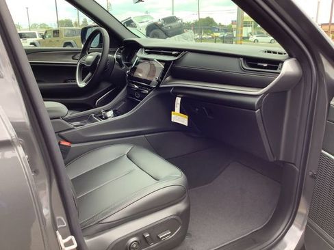 New 2026 Jeep Grand Cherokee Limited image 37