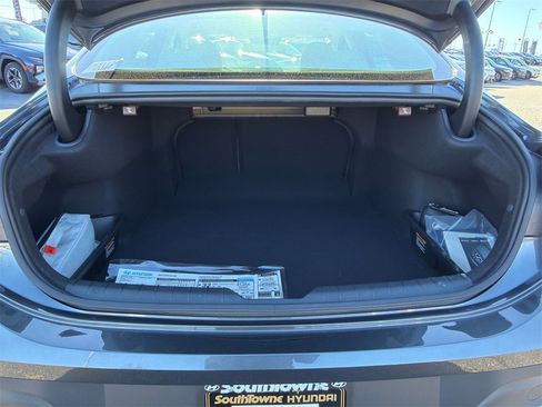 Certified 2025 Hyundai Sonata SE image 18