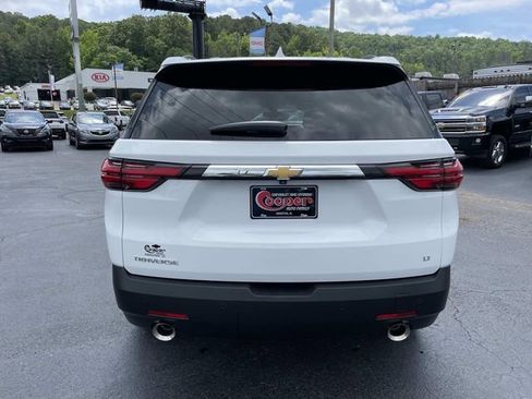 Certified 2023 Chevrolet Traverse LT FWD image 4