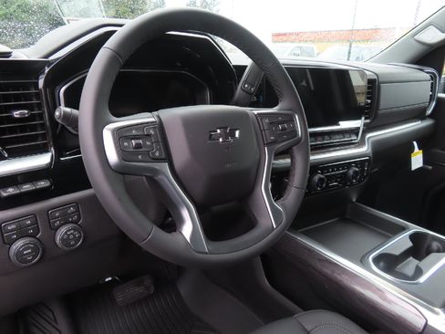 New 2026 Chevrolet Silverado 3500 LTZ w/ LTZ Plus Package image 15