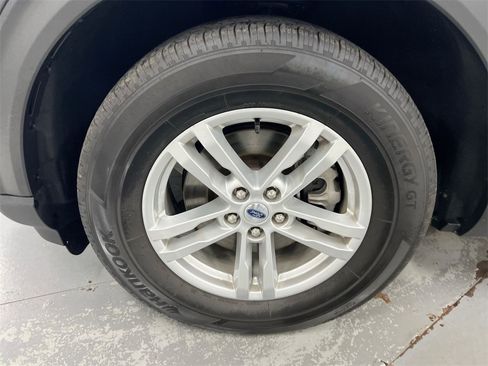 Used 2023 Ford Explorer 4WD image 25