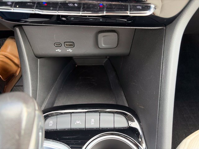 Used 2024 Buick Encore GX Avenir w/ Avenir Convenience Package FWD image 26