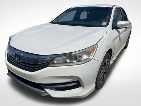 Used 2017 Honda Accord LX image 4