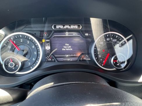 New 2026 RAM 1500 Express AWD/4WD image 22