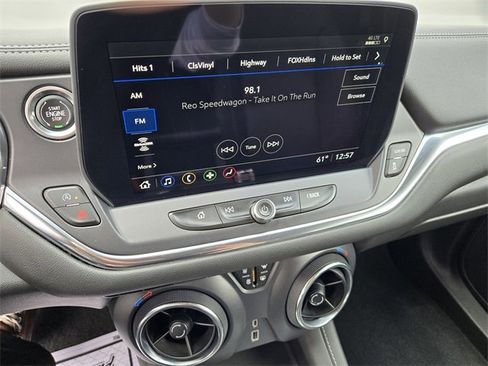 Used 2023 Chevrolet Blazer LT image 15