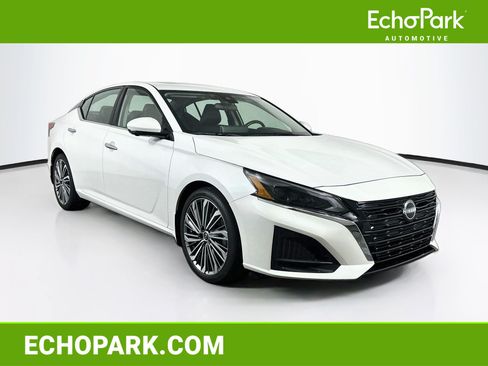 Used 2024 Nissan Altima 2.5 SL FWD image 1
