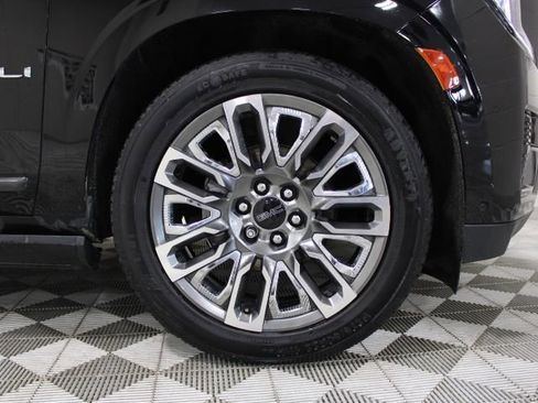 Used 2023 GMC Yukon Denali Ultimate image 45