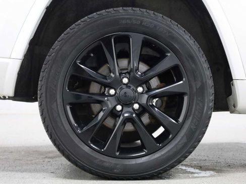 Used 2018 Jeep Grand Cherokee Altitude AWD/4WD image 35