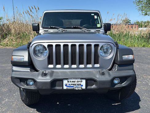 Used 2019 Jeep Wrangler Sport AWD/4WD image 12