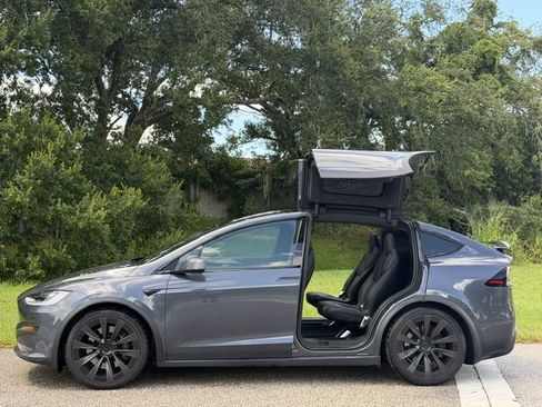 Used 2022 Tesla Model X Plaid AWD/4WD image 20