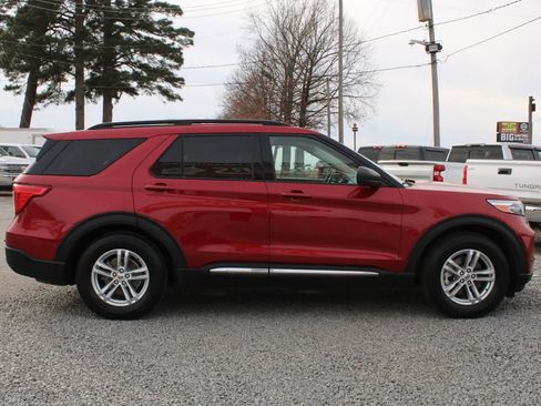 Used 2020 Ford Explorer XLT w/ Class III Trailer Tow Package image 7
