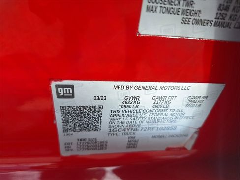 Used 2024 Chevrolet Silverado 2500 LT image 30