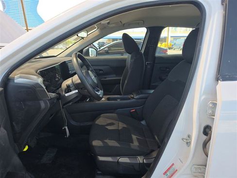 Used 2025 Nissan Kicks S FWD image 7