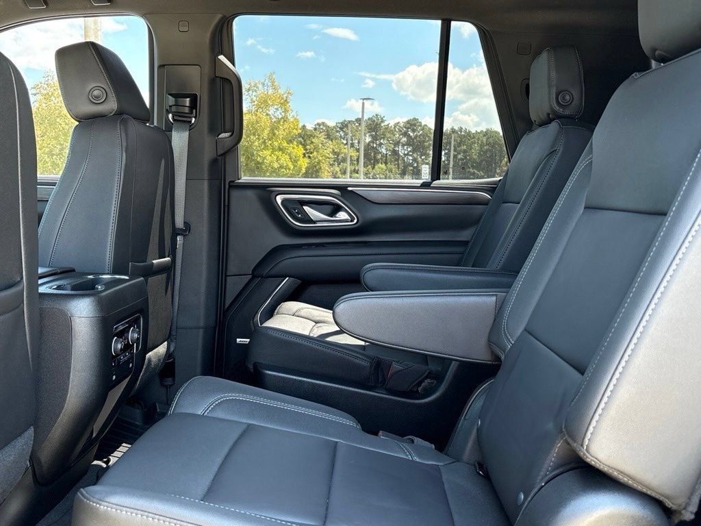Used 2024 Chevrolet Tahoe Z71 w/ Z71 Off-Road Package AWD/4WD image 40