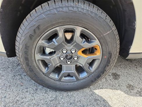 New 2024 Ford Maverick Tremor w/ Tremor Off-Road Package image 31