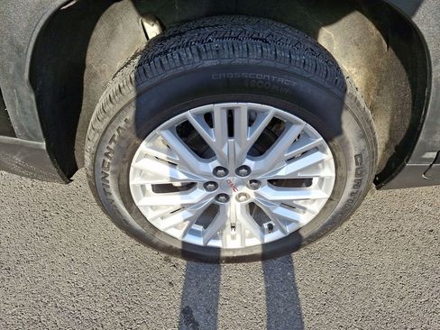 Used 2024 GMC Acadia Elevation image 32