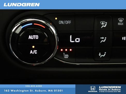Used 2023 Chevrolet TrailBlazer ACTIV w/ Sun and Liftgate Package AWD/4WD image 24