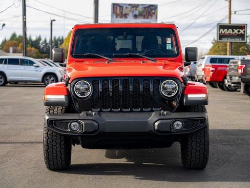 Used 2021 Jeep Gladiator Willys image 3