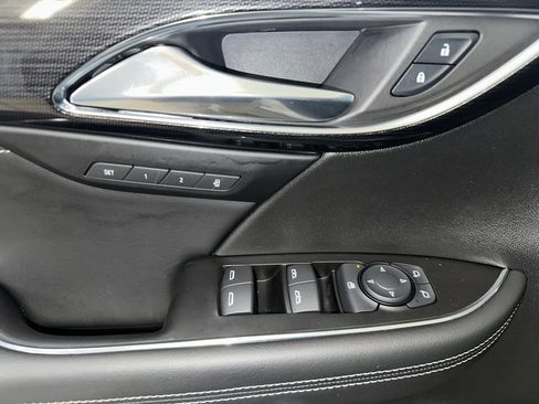Certified 2023 Buick Envision Essence image 5