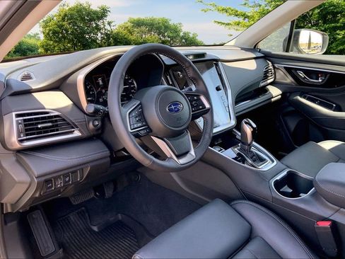 Certified 2025 Subaru Outback Limited image 16