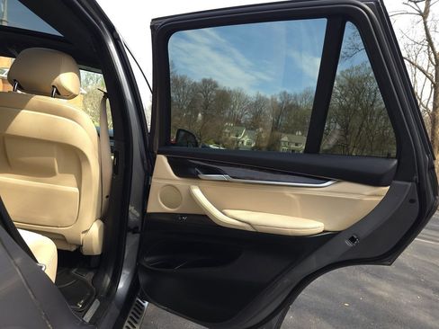 Used 2018 BMW X5 xDrive40e image 21