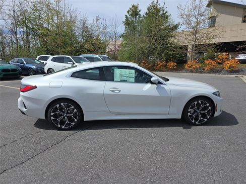 New 2026 BMW 430i xDrive Coupe w/ Premium Package AWD/4WD image 2