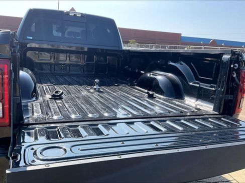 Used 2025 RAM 3500 Longhorn w/ Max Tow Package AWD/4WD image 17