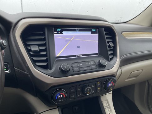 Used 2018 GMC Acadia Denali AWD/4WD image 17