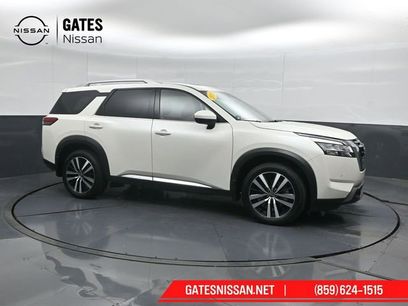Used 2024 Nissan Pathfinder Platinum