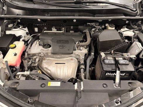 Used 2017 Toyota RAV4 LE image 18