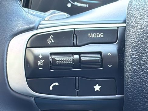 Used 2025 Kia Sportage EX AWD/4WD image 12