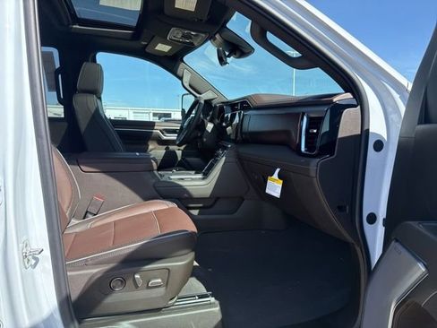 New 2026 GMC Sierra 3500 Denali w/ Denali Reserve Package AWD/4WD image 24