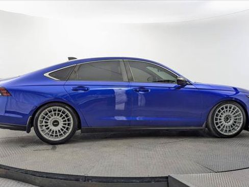 Used 2024 Honda Accord Sport image 9