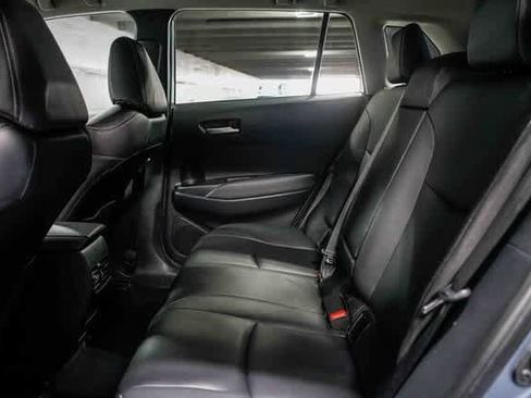 Certified 2024 Toyota Corolla Cross XLE image 18
