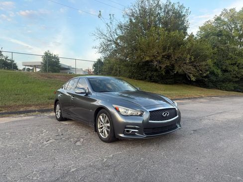 Used 2017 INFINITI Q50 3.0t Premium w/ Cargo Package (L95) AWD/4WD image 3