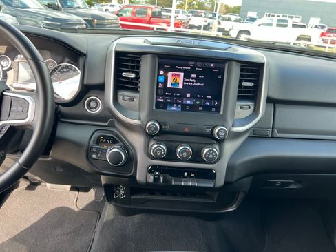 Used 2024 RAM 2500 Big Horn w/ Bed Utility Group image 17