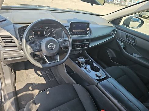 Used 2024 Nissan Rogue S AWD/4WD image 15