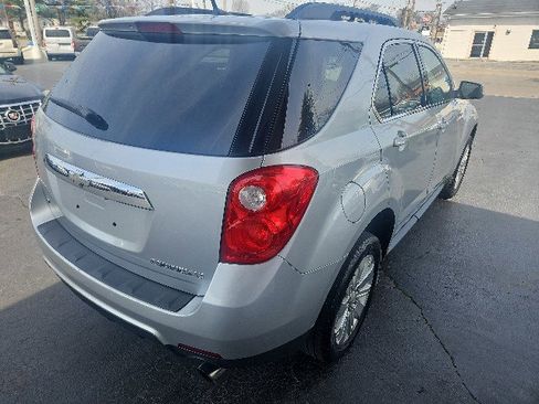 Used 2010 Chevrolet Equinox LT AWD/4WD image 3